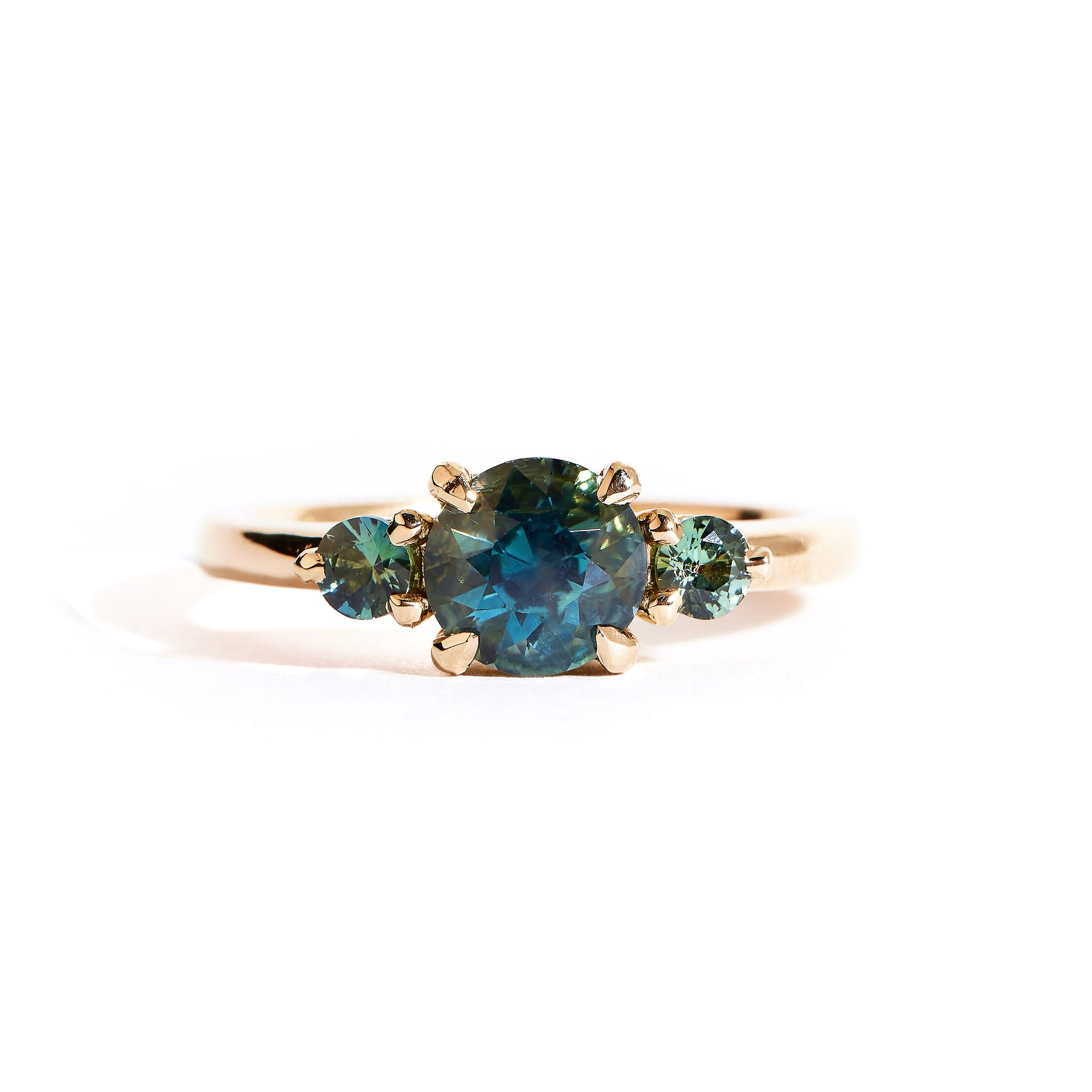 Hera Sapphire Ring